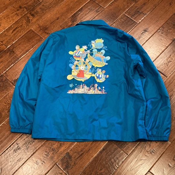 SpongeBob SquarePants Glove World Staff Lightweight Jacket Size XL USED - Picture 5 of 6